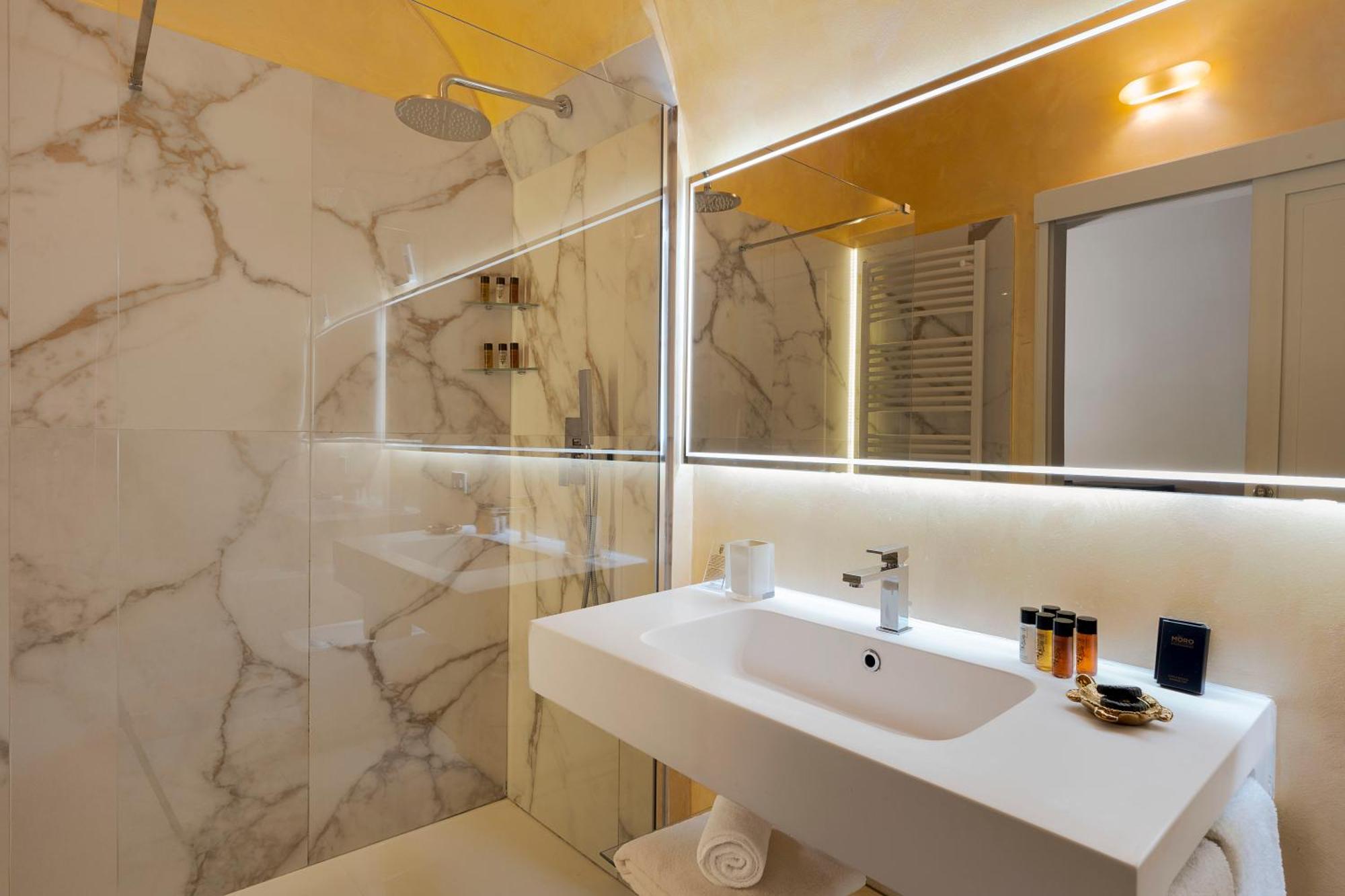 Palazzo Arone Dei Baroni Di Valentino Hotel Палермо Стая снимка